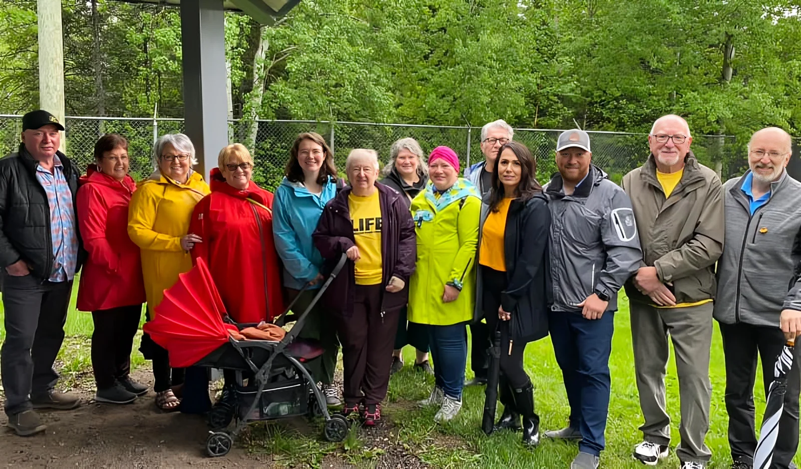 Yvonne Rumbolt-Jones with Cancer survivors